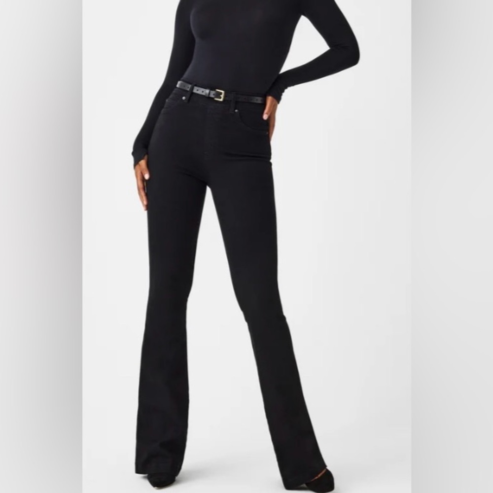 Spanx shape everywear black denim pull on flare pants size medium